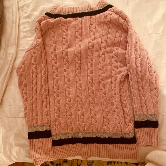 Pink V- neck sweater - Picture 7 of 7
